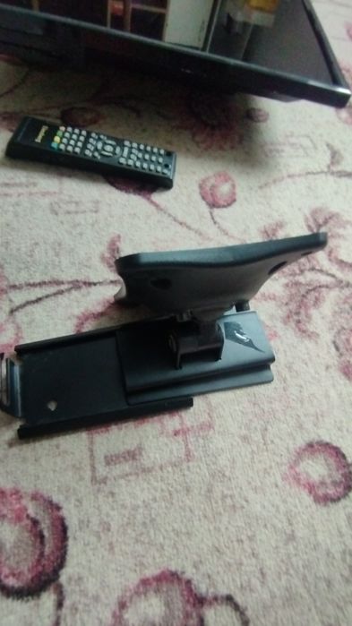 Продам Телевизор Elenberg