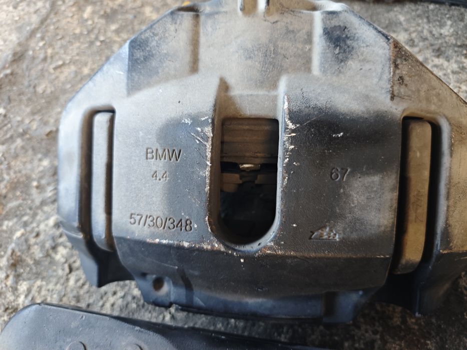 Спирачки e92, e91, e90, e93 335i/d апарати и дискове