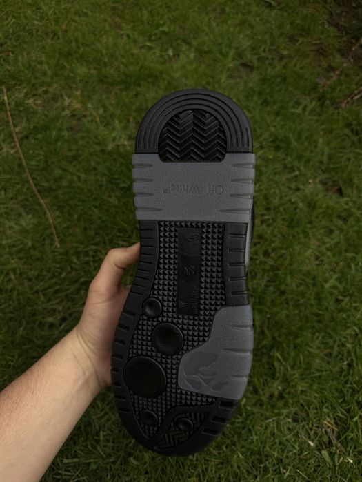 Adidasi Off White Out Of Office