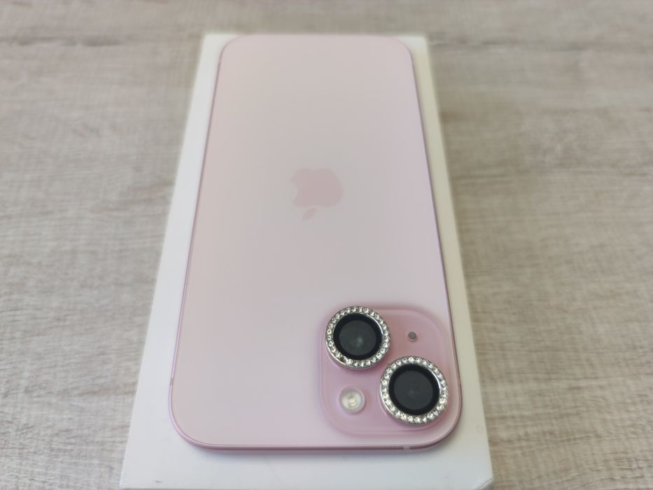 Apple iPhone 15 128GB Pink Като нов!