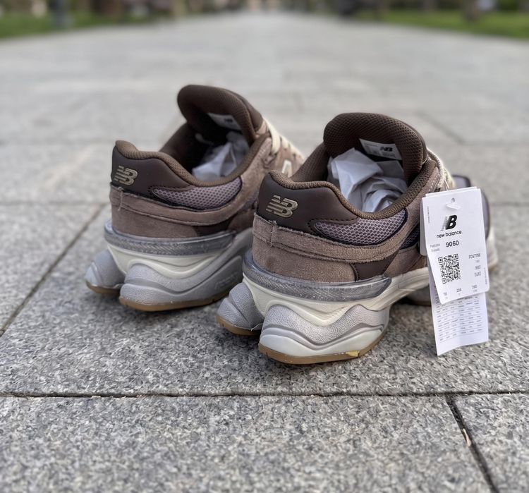 Adidasi New Balance 9060 Mushroom