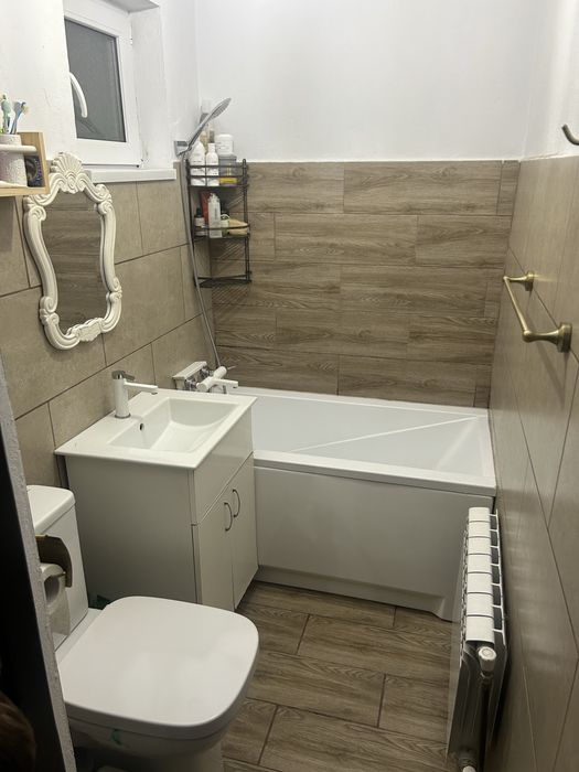Apartament 3 camere etaj 1