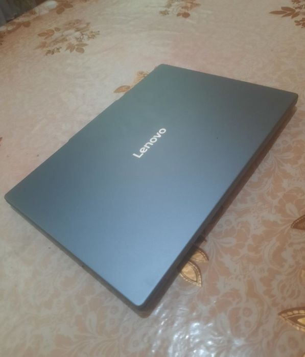 Notebook Lenova oled I5 13 Gen