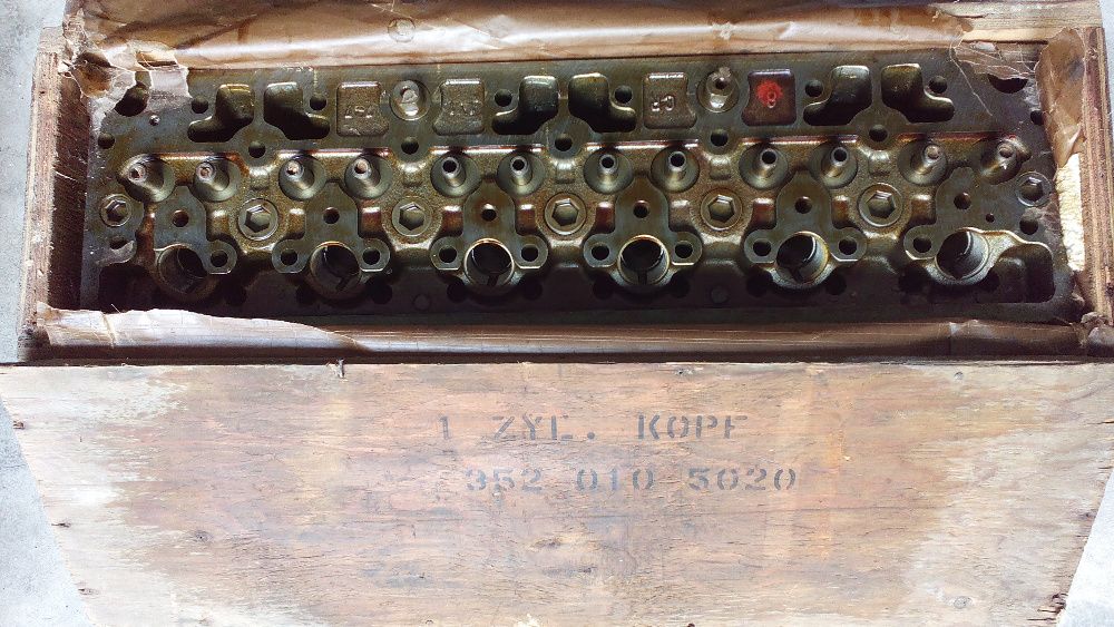 Мерцедес Унимог 406 - Резервни части