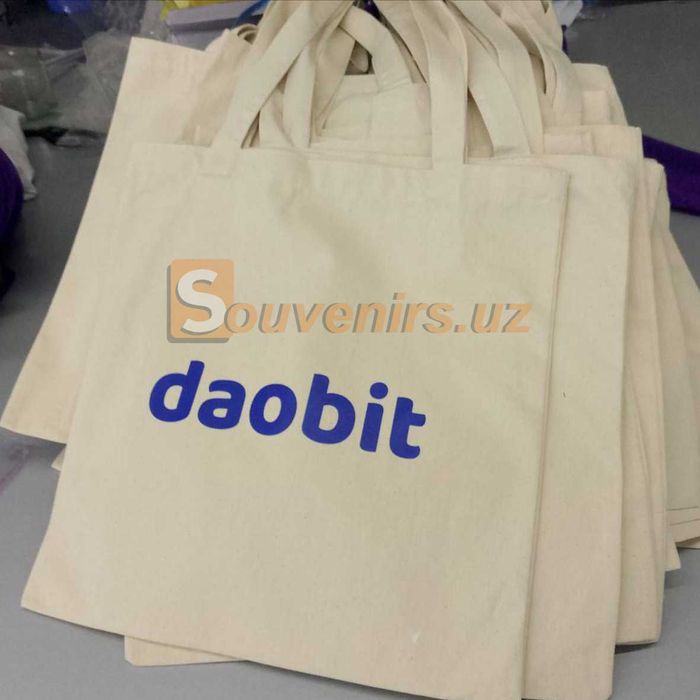 Текстиль с печатью лого поло худи кепки жилетки майки футболки шопперы