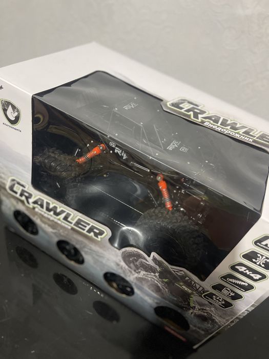 Продам Машинку с пультом