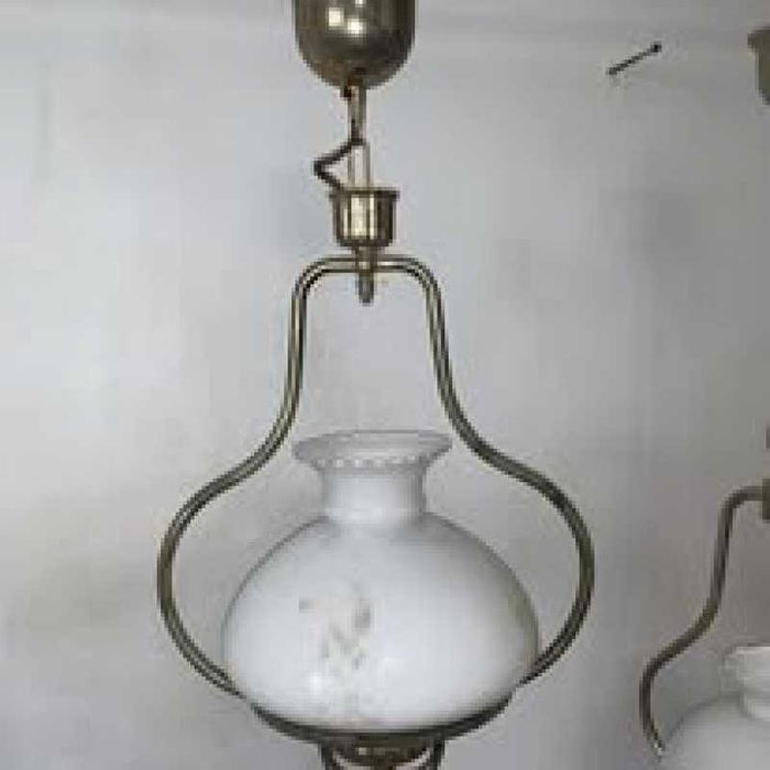 Aplica tavan din alama