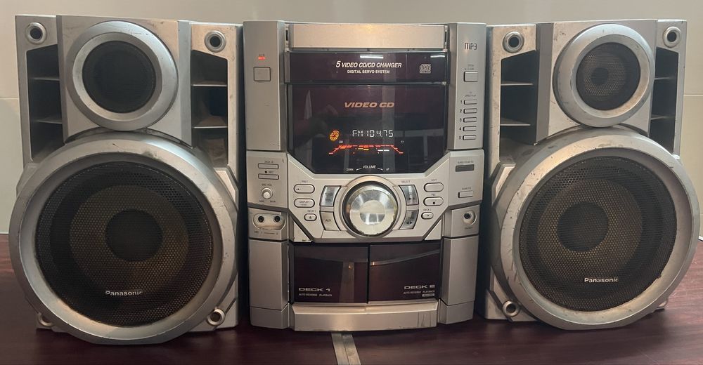 Музыкальный центр