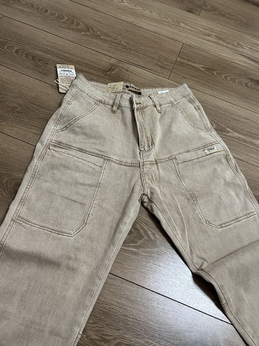 Продаются новые джинсы