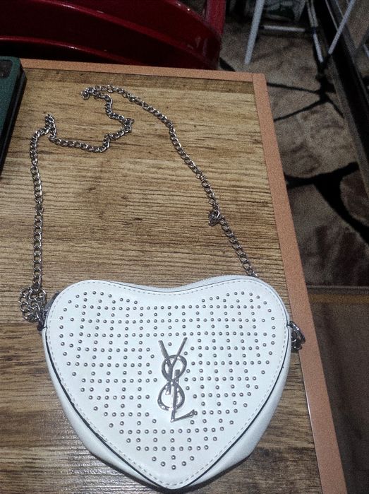 Маленькая женская сумочка