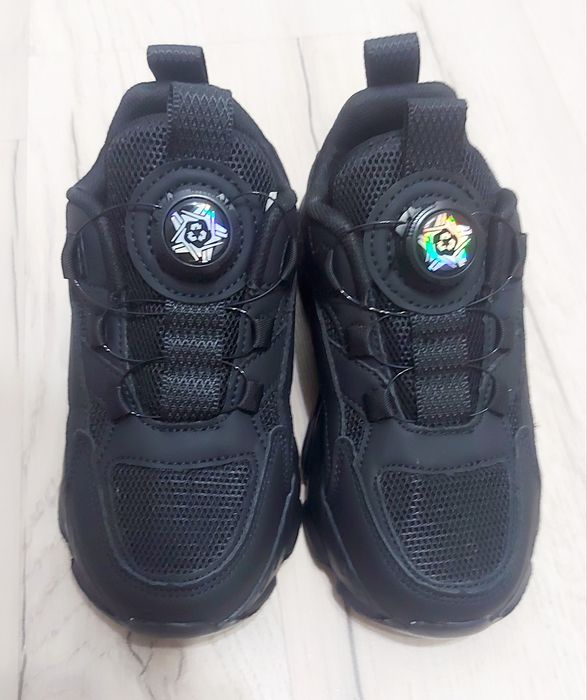 Adidași, mărimea 32