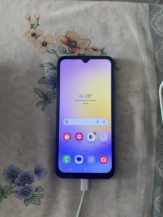 Продам самсунг а 25 телефон а25