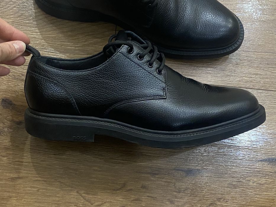 Оригинални мъжки обувки BOSS