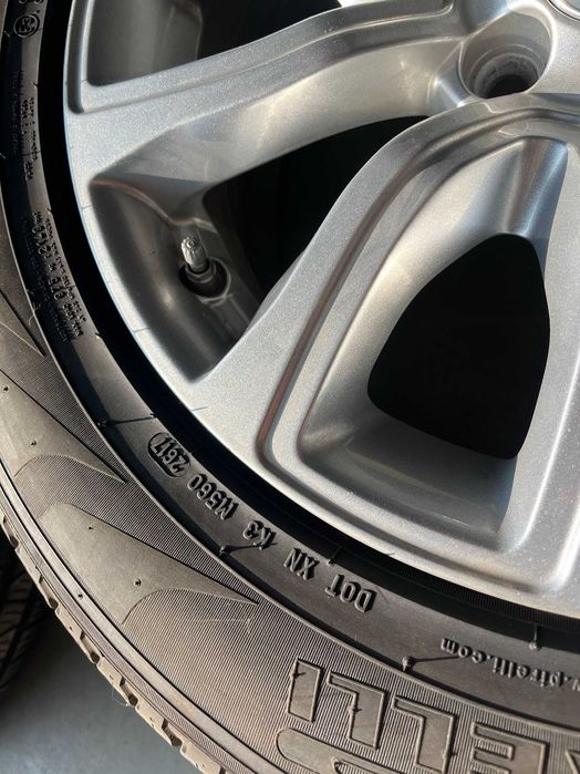 Гуми с Джанти за RANGE ROVER EVOQUE 2012/2022 235/60/R18