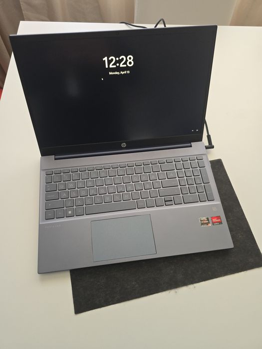 Laptop HP Pavilion 15-EH2019nq