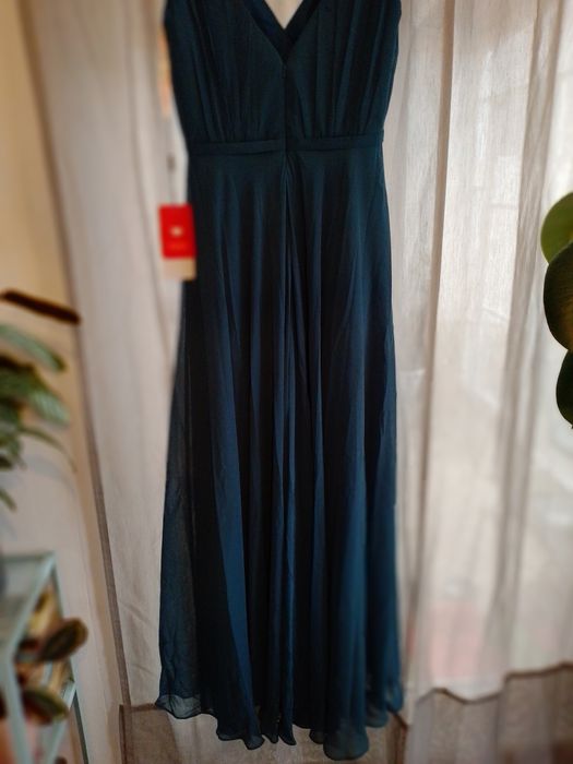 Нова бална рокля