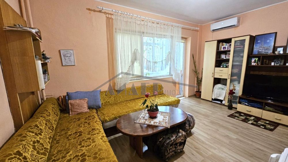 Продава се Едностаен апартамент в Пловдив, Тракия - 36 кв.м за 992 €/кв.м - Снимка #1