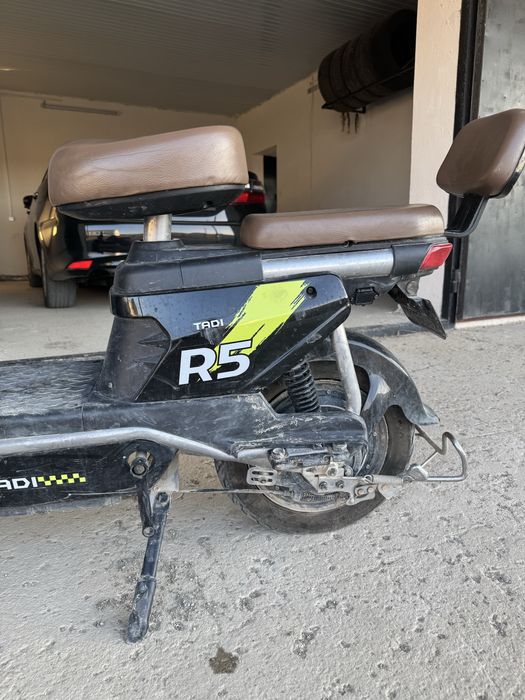 Электроскутер Tadi R5