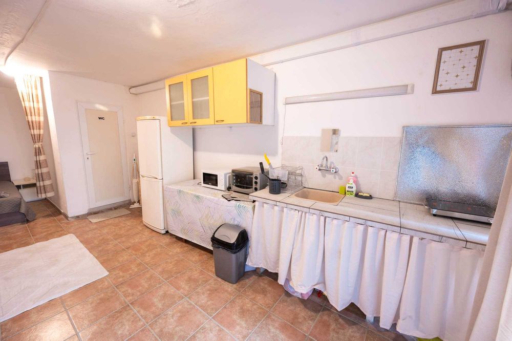 Дава се под наем Едностаен апартамент в Варна, Левски - 35 кв.м за 264.18 € - Снимка #3