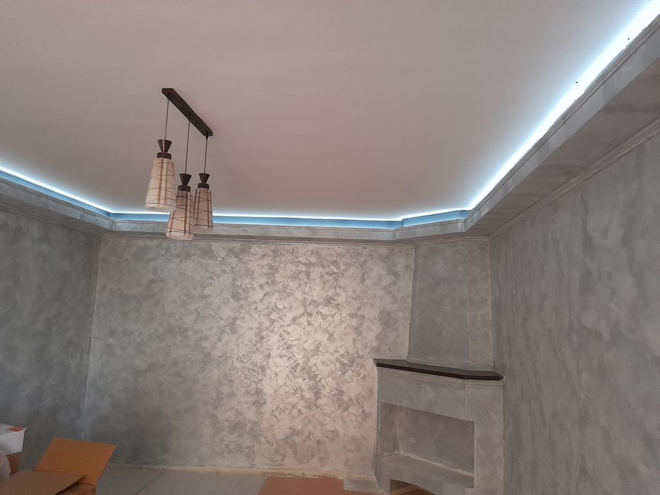 Echipa specializată în amenajări exterioare si renovari interioare