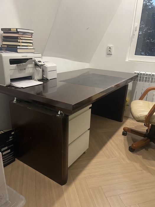 Продам офисный стол 160×80×72 см — крепкий, большой, недорого!