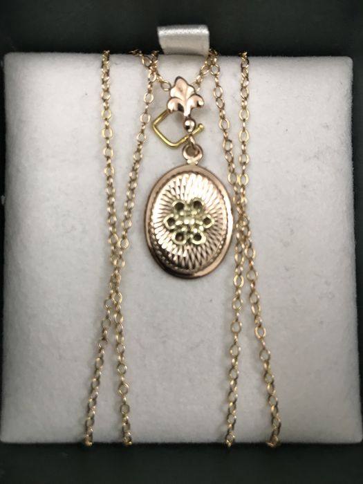 Продам цепочку с кулоном