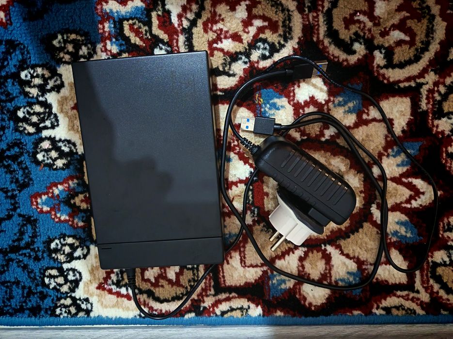 1 TB sotiladi Yangi
