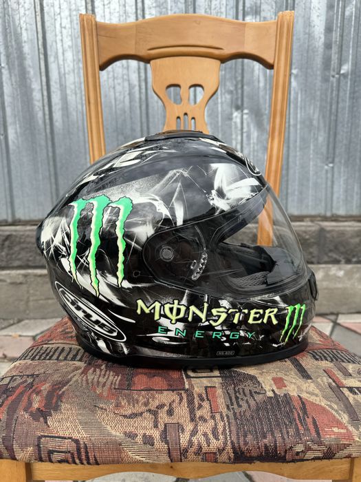 Шлем Cirus в раскраске Monster Energy