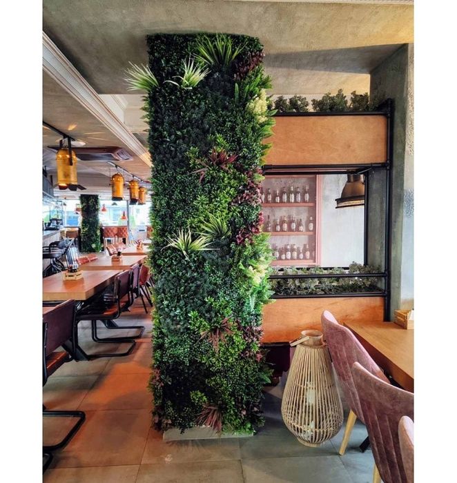 Изкуствена трева за стена