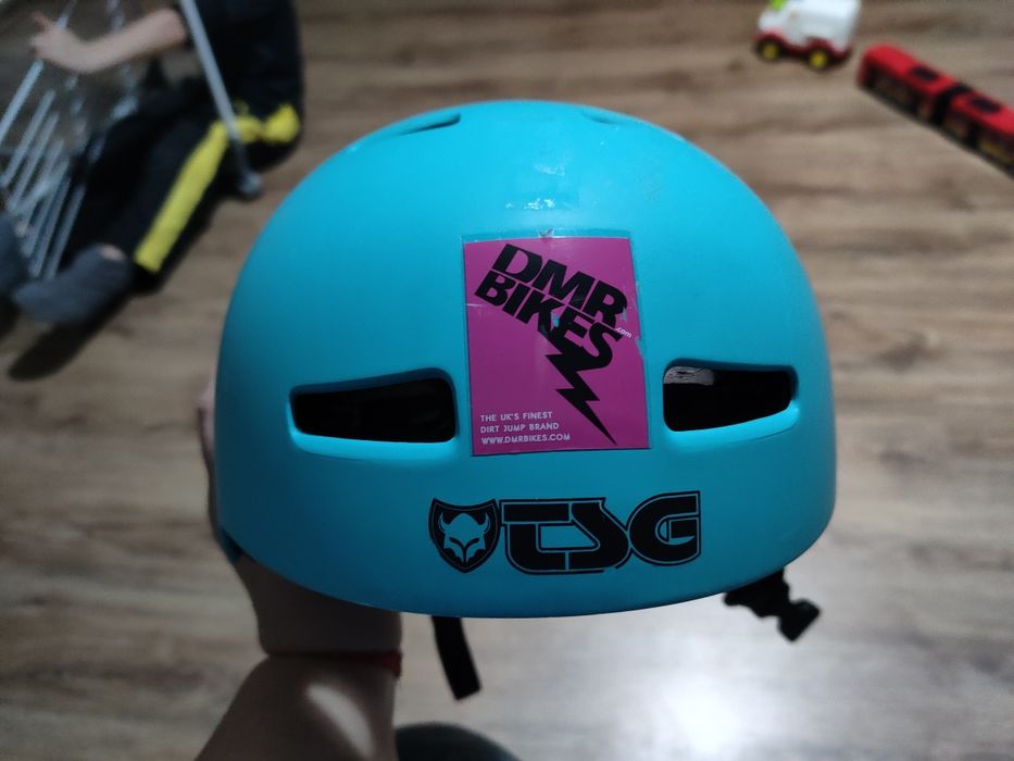 Casca skateboard TSG