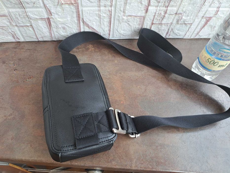 мъжка чанта Calvin Klein черна малка чантичка