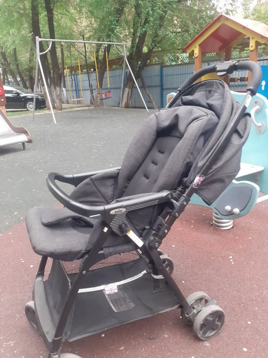 Продам коляску  joie