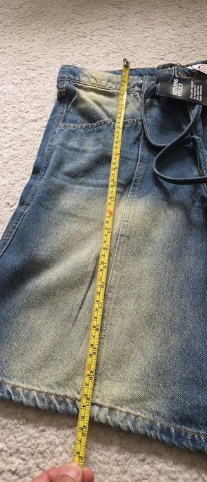 Pantaloni scurți e blugi MAN by Boohoman, 30