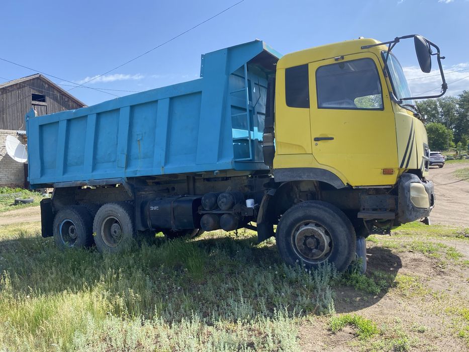 Самосвал Дон Фенг