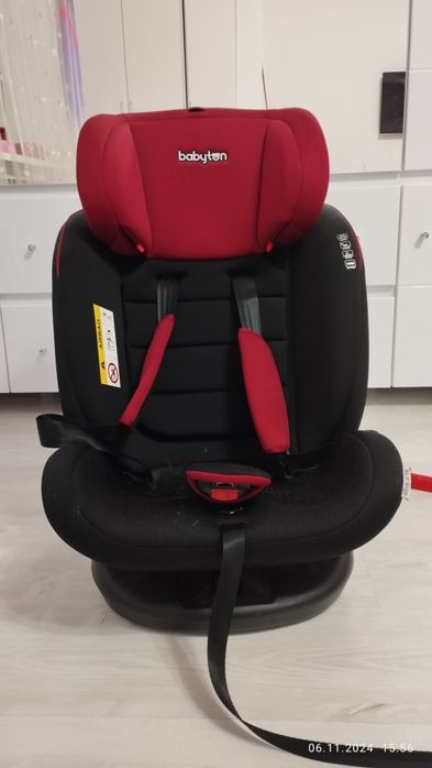 Продам автокресло 0+