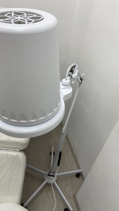 Вытяжка для педикюра 4blanc