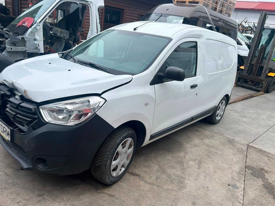 usa dr fata dacia dokker 2017