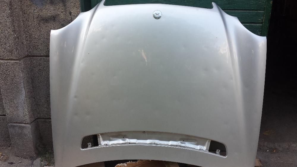 Продавам   десен калник и преден капак за Mercedes, Smart за части