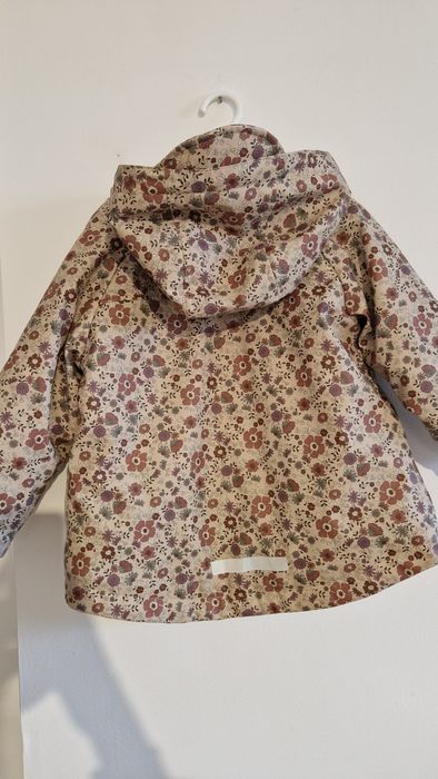 2 Ветро/водоустойчиви якета Zara и Kuniboo