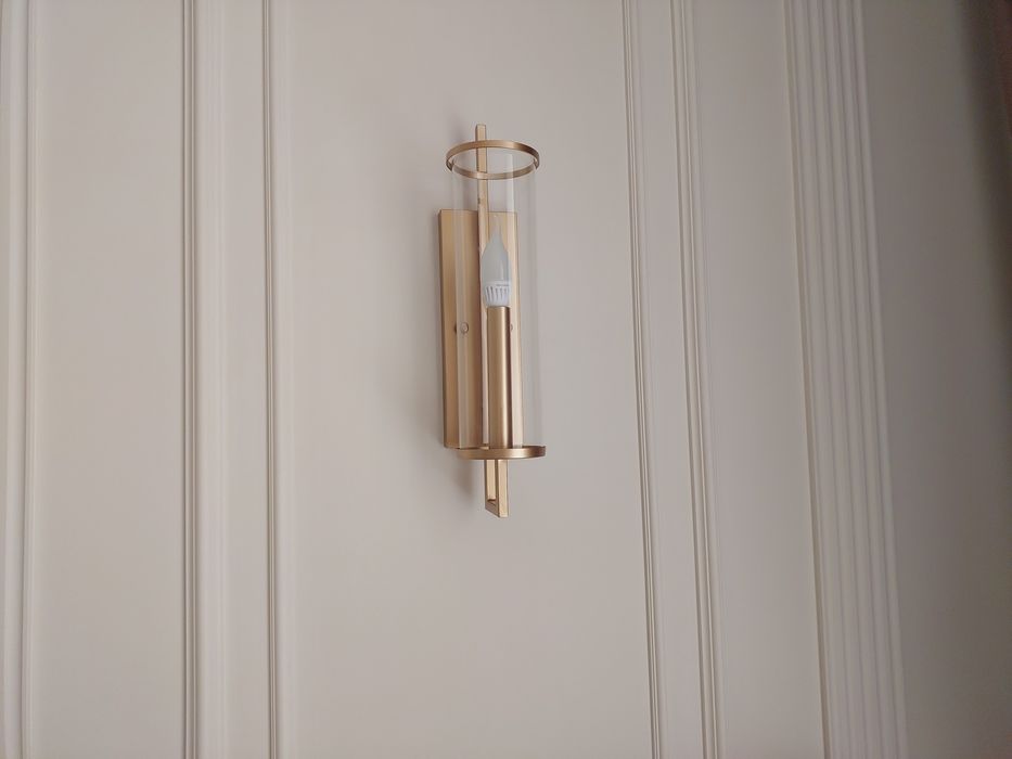 Продам бра новые.