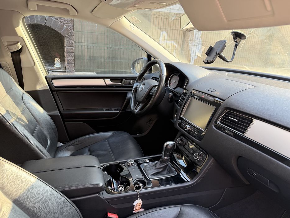 Vw touareg 2013, diesel 3.0 automat sau schimb cu auto 4x4 de padure