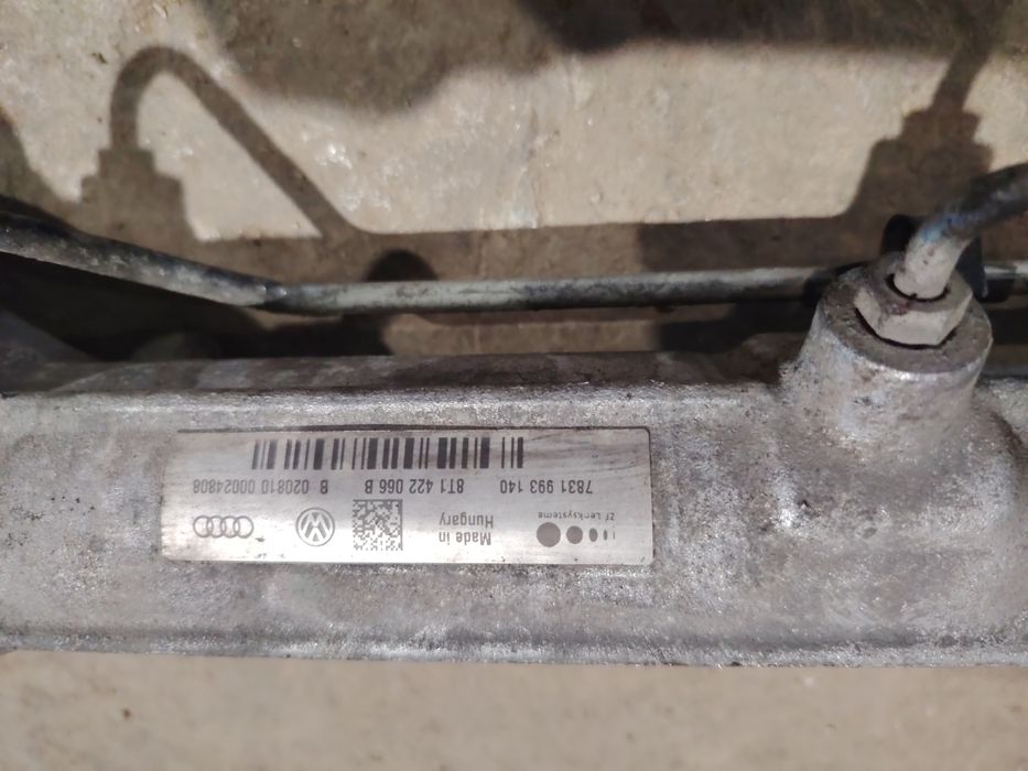 Рейка кормилна с клапан Ауди/Audi A4 B8 A5 8T1 422 066 B