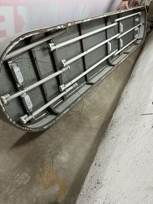 Табела за окачване на магазин