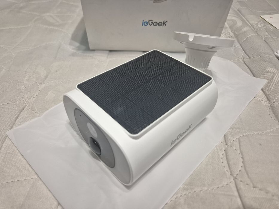 2K Соларна Охранителна Камера ieGeek – Без кабели, без грижи