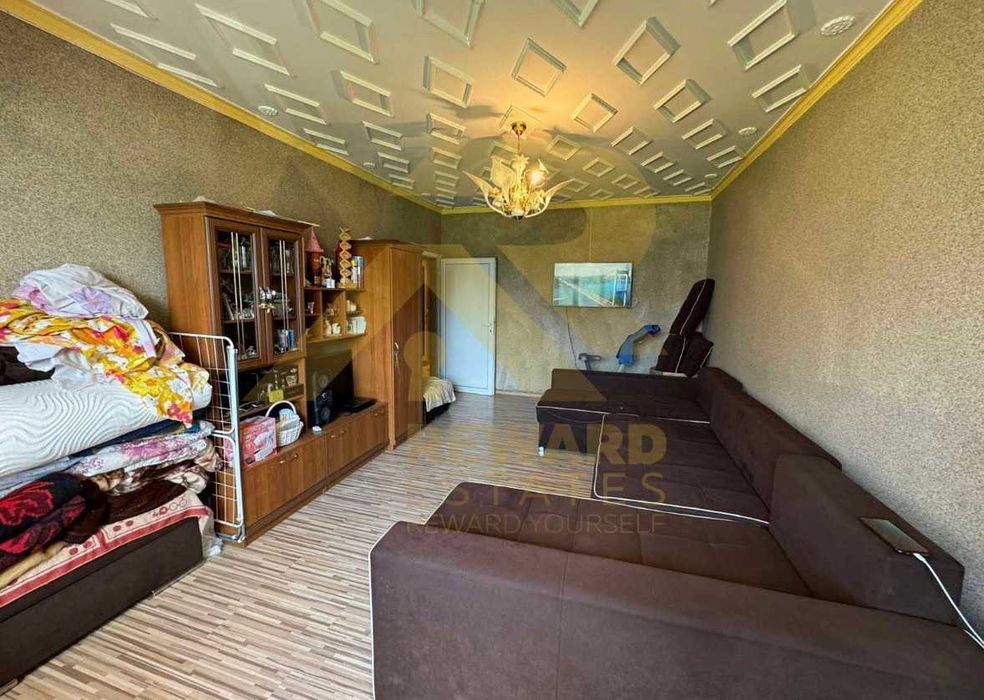 Продава се Двустаен апартамент в София, Център - 65 кв.м за 2154 €/кв.м - Снимка #2