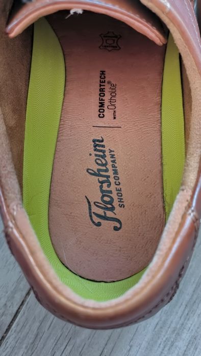 Pantofi de piele