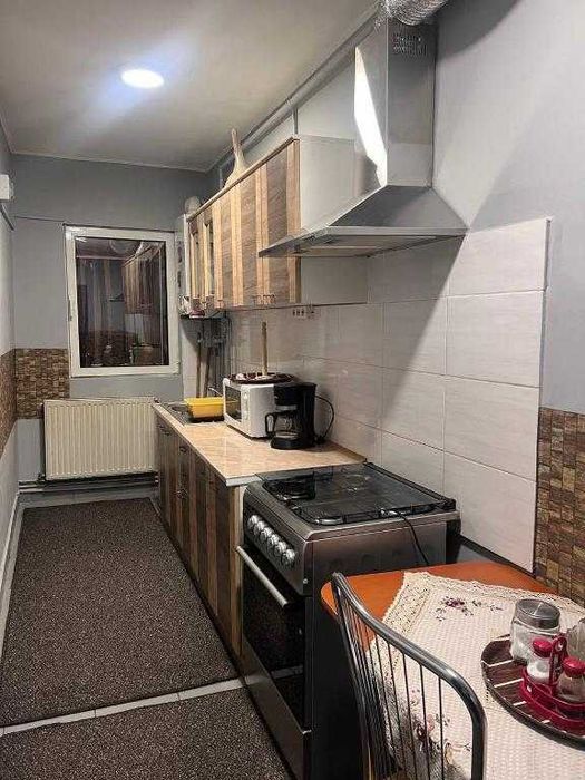 Închiriez apartament 1 cameră (Proprietar), 30 mp + intrare privată, zonă Diamant (Tudor)