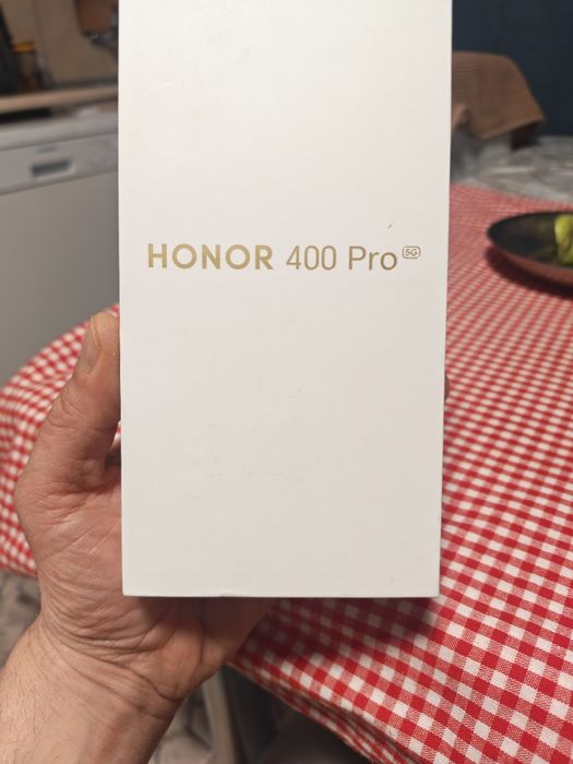 Honor 400 pro чисто нов