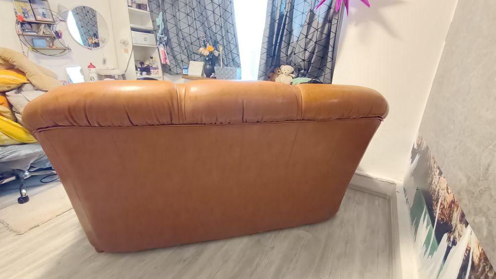 Canapea extensibilă.