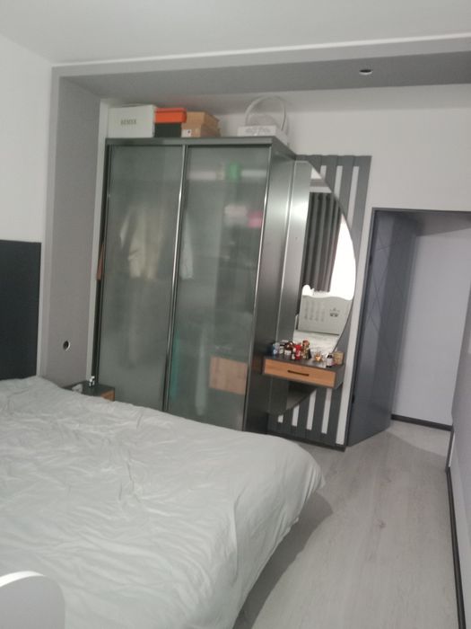 8 rayon 31 dom 3 xonali kvUy yulli yuzida Uyda dvux kontr bor xama nar